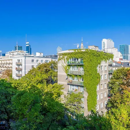 Bright In Downtown By Renters Lägenhet